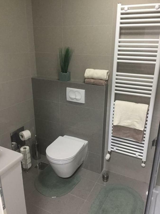 Apartman F&F Otočac Dış mekan fotoğraf