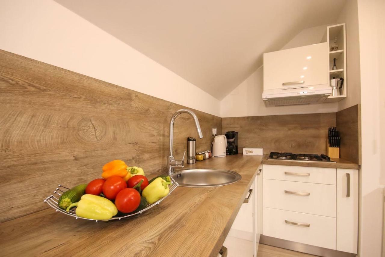 Apartman F&F Otočac Dış mekan fotoğraf