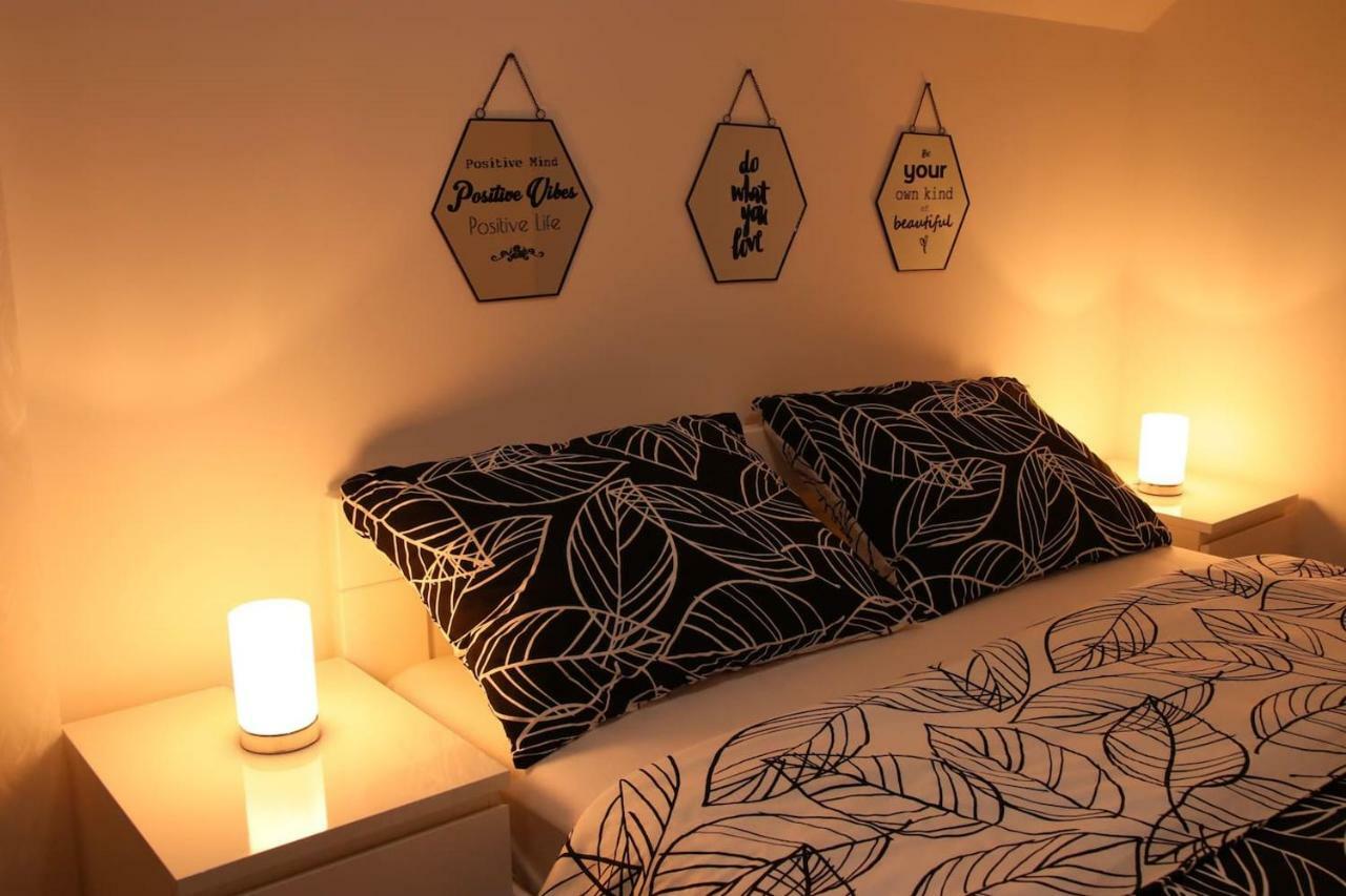 Apartman F&F Otočac Dış mekan fotoğraf