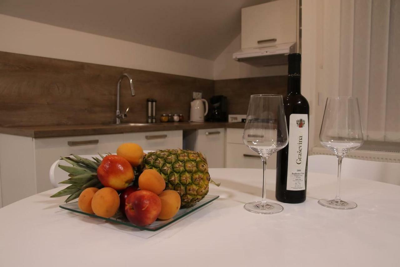 Apartman F&F Otočac Dış mekan fotoğraf